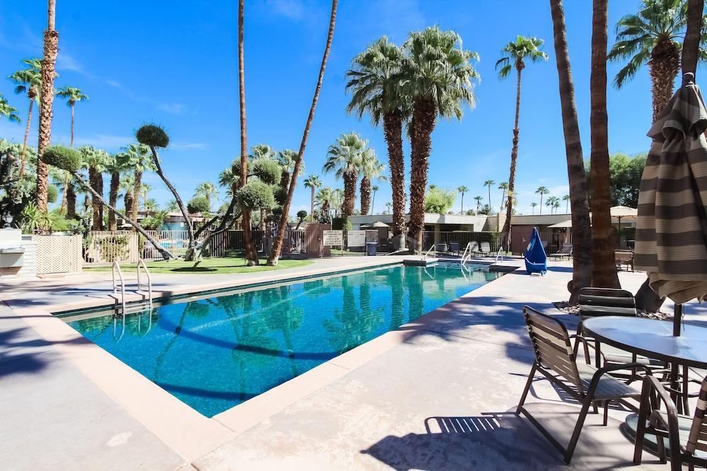 Desert Isle Resort Palm Springs Exterior foto