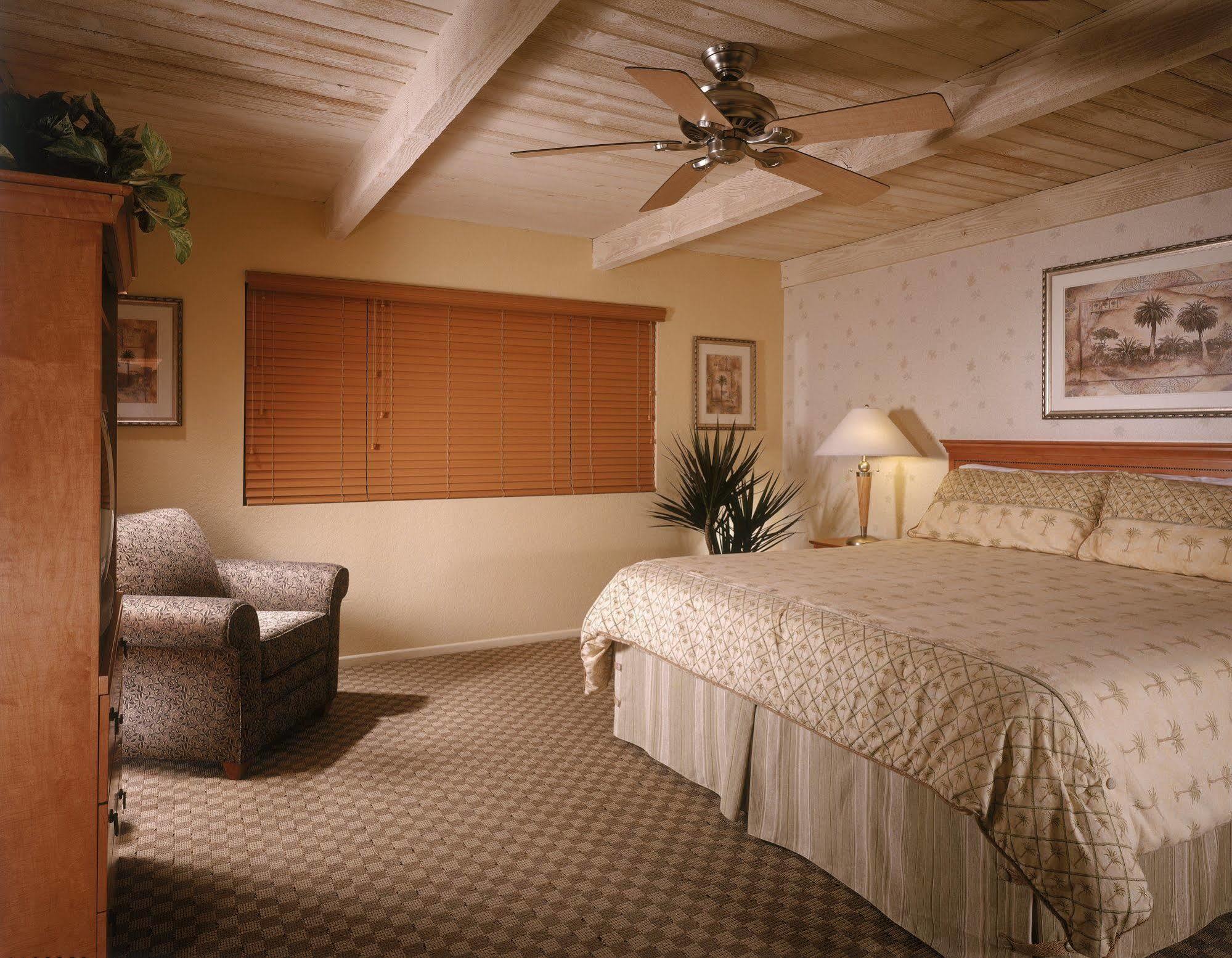 Desert Isle Resort Palm Springs Exterior foto